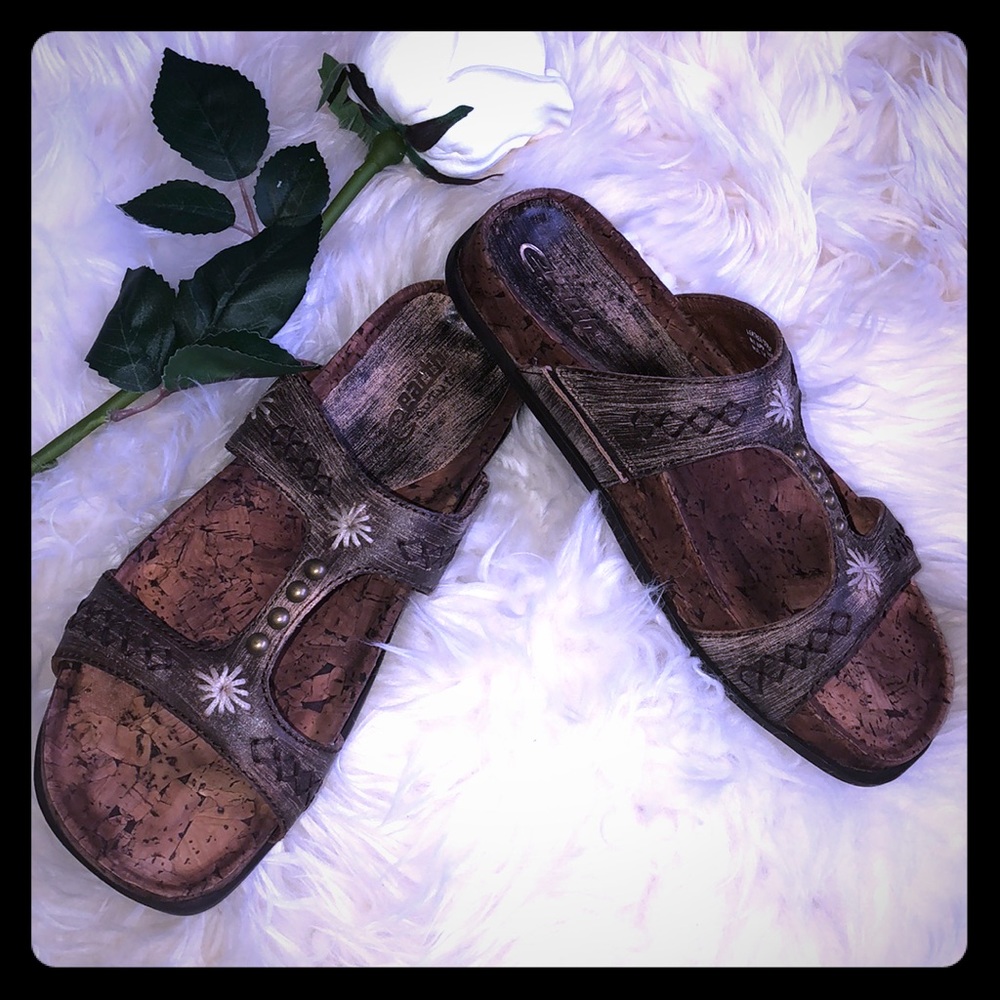 Earth Couture slip on Sandal